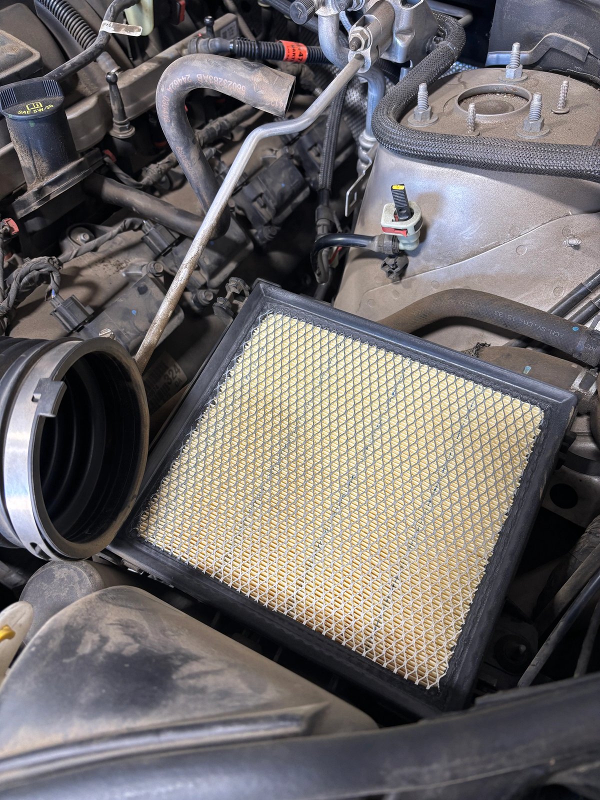 Engine air filter inspection